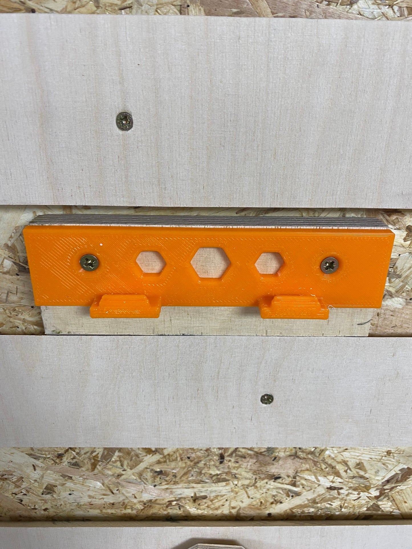 Benchdogs mk2 rail square wall mounted holder