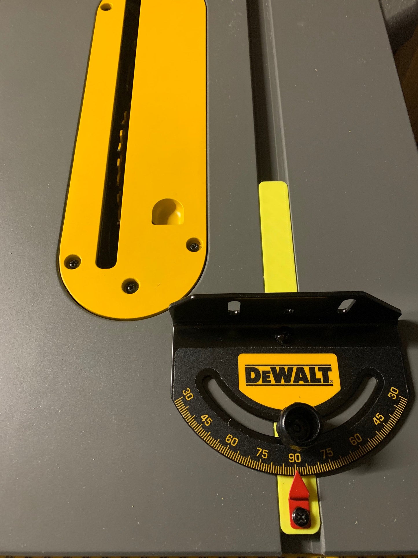 Dewalt dwe7485 table saw mitre gauge bar